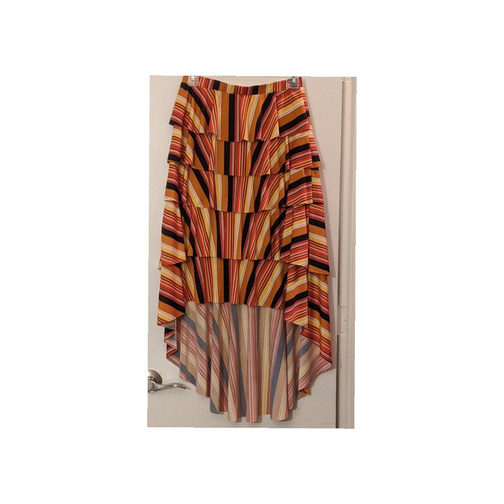 High- low skirt for any occasion!! You decide 😘